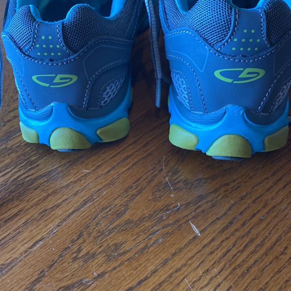 Women’s sneakers - Picture 5 of 6